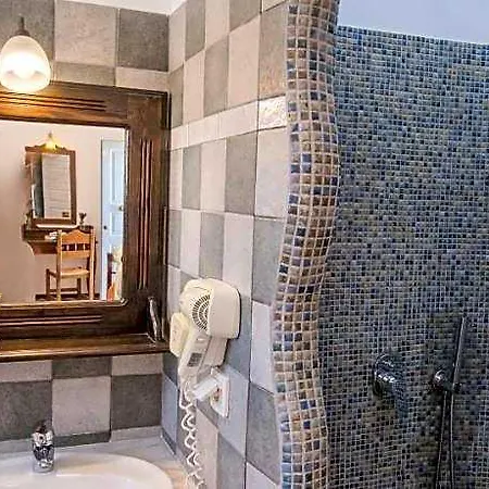 Anemoessa Aparthotel Oia (Santorini)