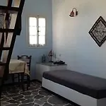 Anemoessa Aparthotel