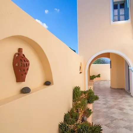 Anemoessa Apartahotel 4*