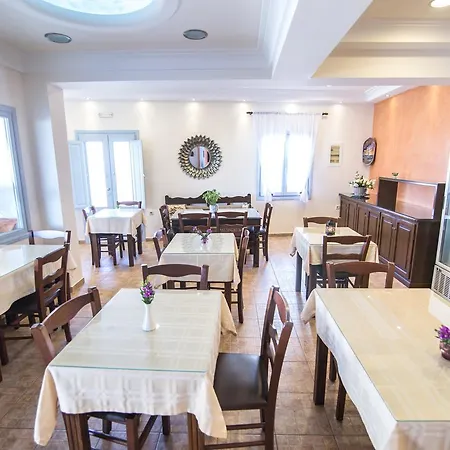 Anemoessa 3* Oia (Santorini)