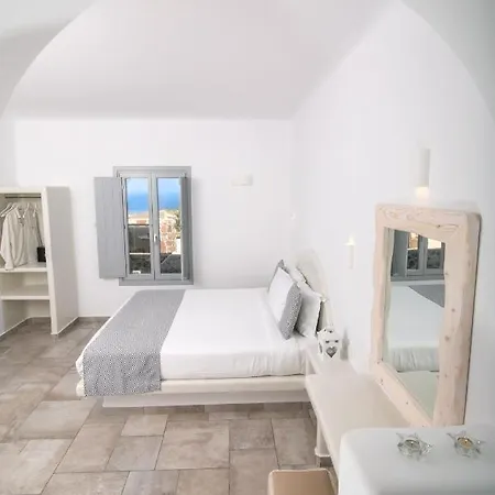 Anemoessa Apartahotel Oia (Santorini)